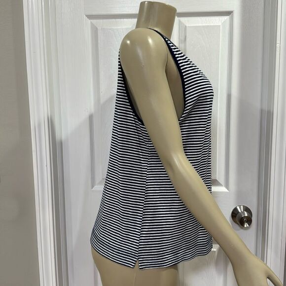 THEORY NAVY BLUE TANK TOP. - Picture 3 of 7
